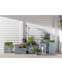 Dehner Leichtbeton-Topf Manchester, Quadratisch -Markenqualität 4410122 WE MO 001 SolardekostabAzzurroRosso